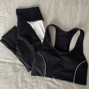 Fabletics Black & White Set